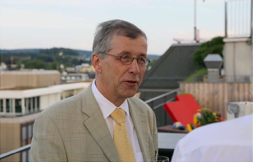 Rudolf E. Zehnder, General Manager, Hotel Ambassador à L'Opera