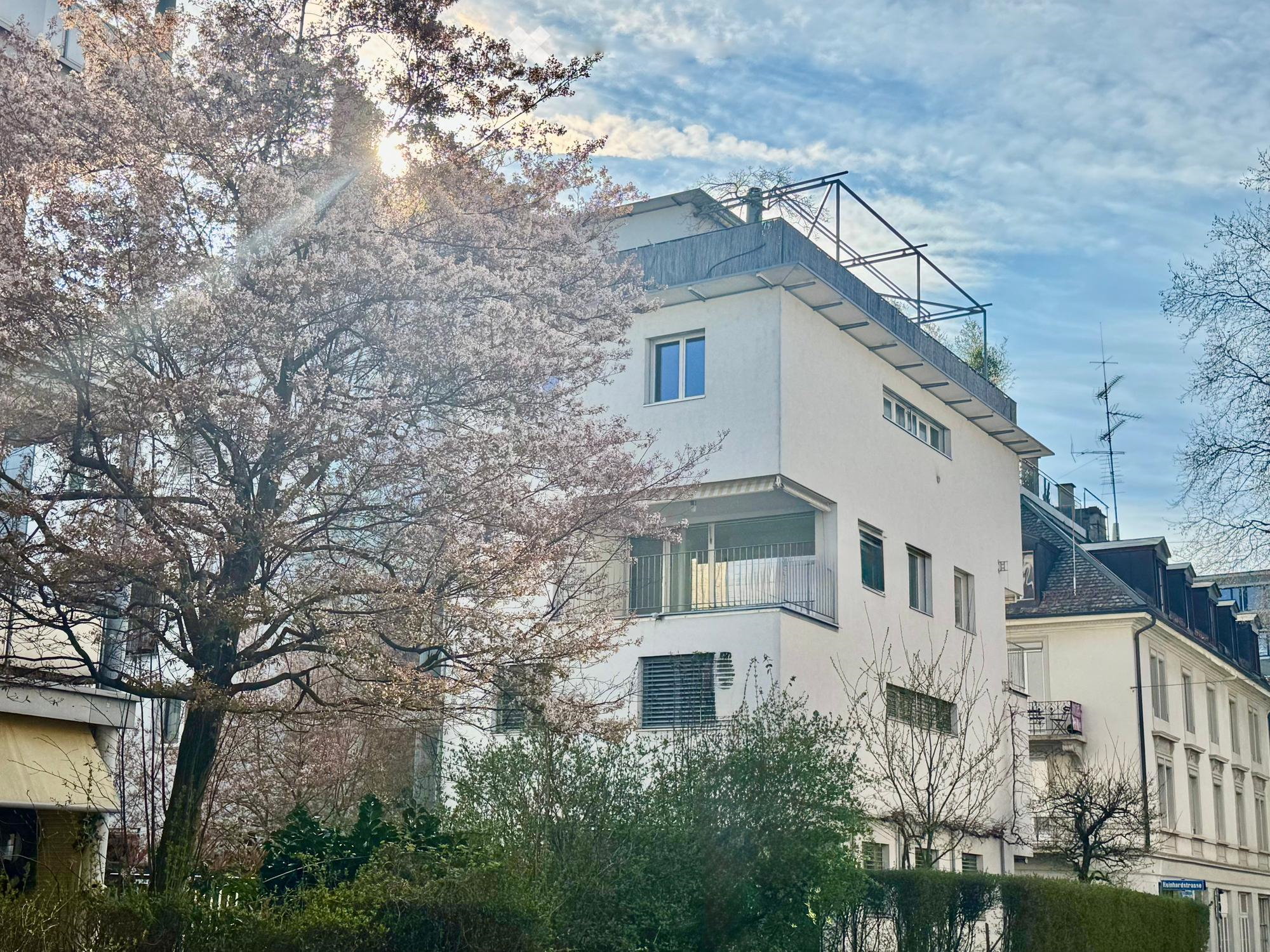 5.5 Zimmer Maisonnette-Wohnung (120 m2) mit Balkon