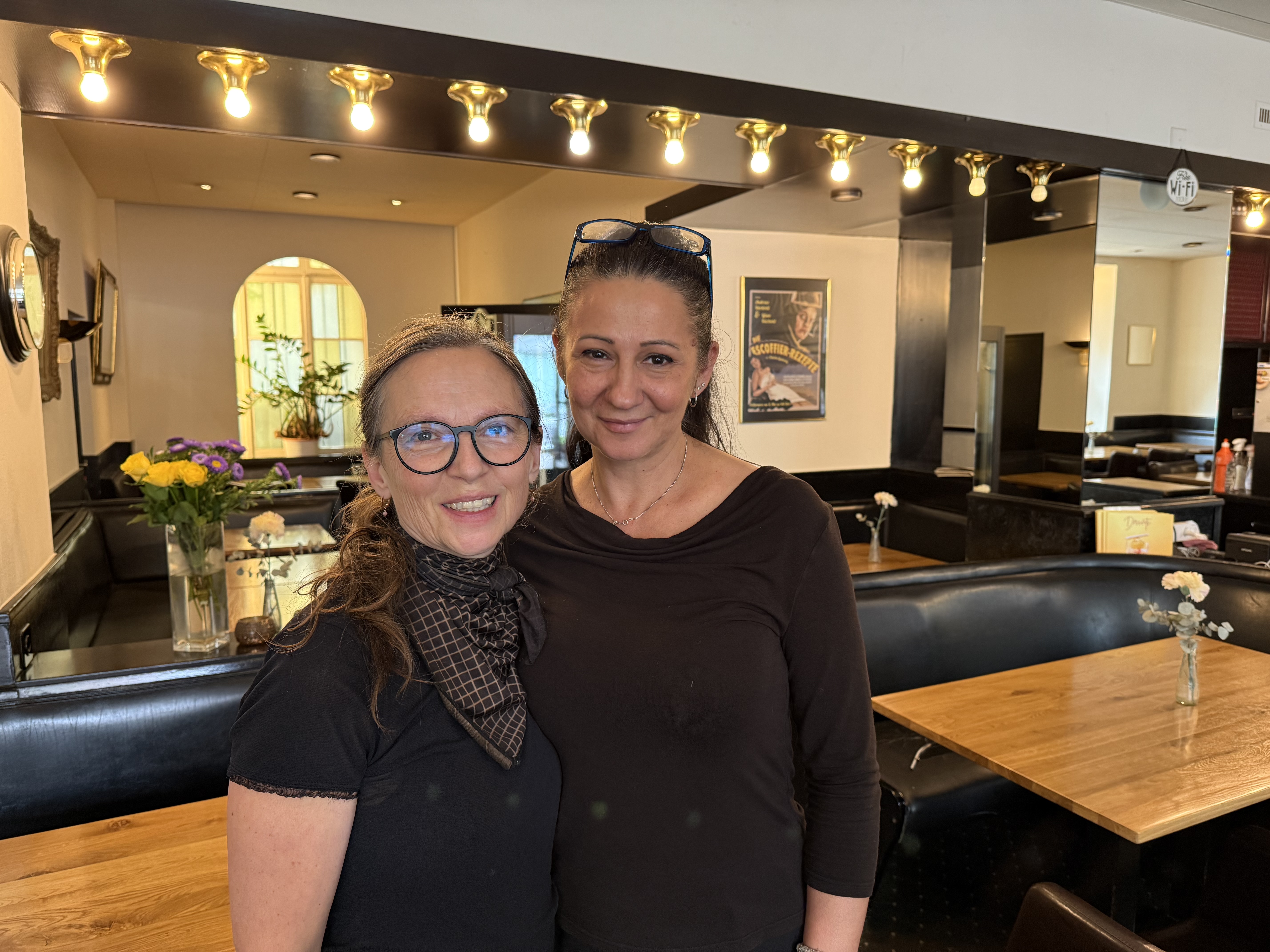 Pia und Slavi, Cafe Escoffier