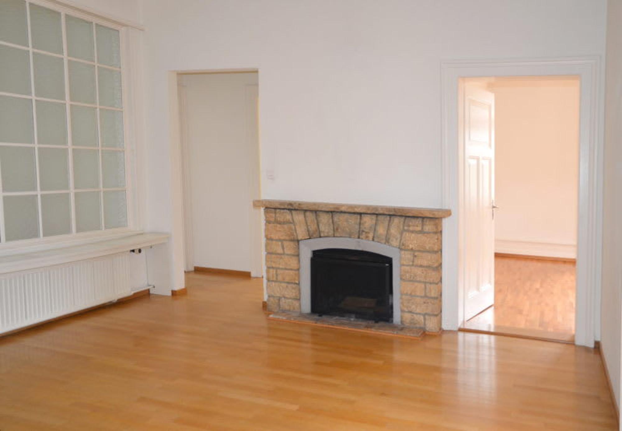 FREIE WOHNUNG IM KREIS 8
