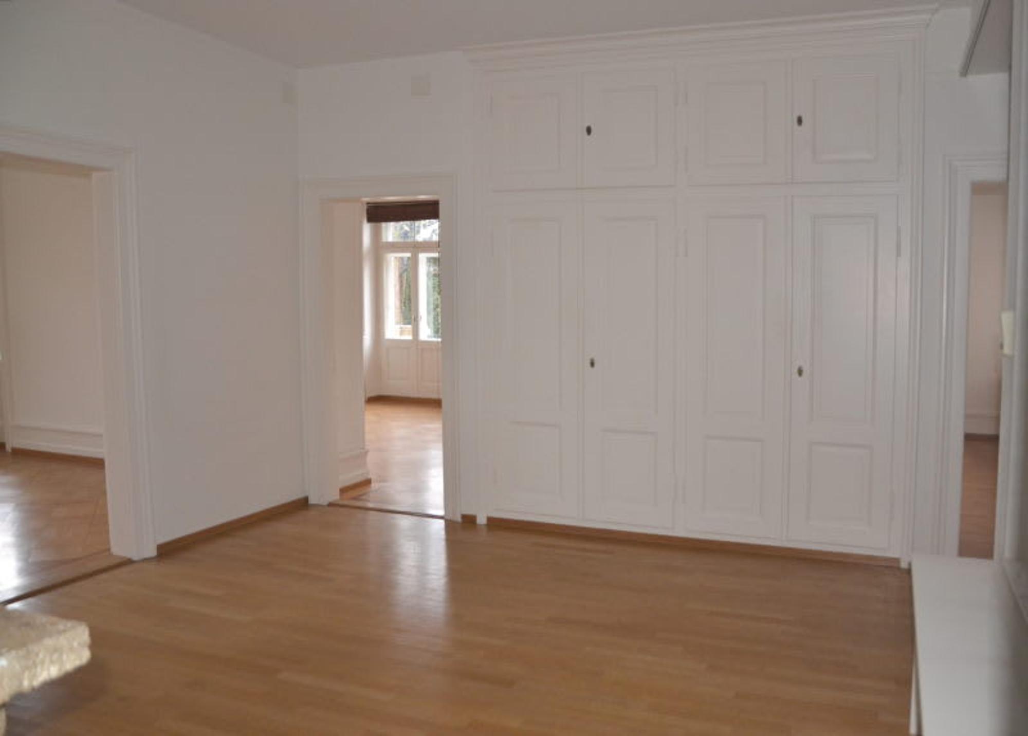 FREIE WOHNUNG IM KREIS 8