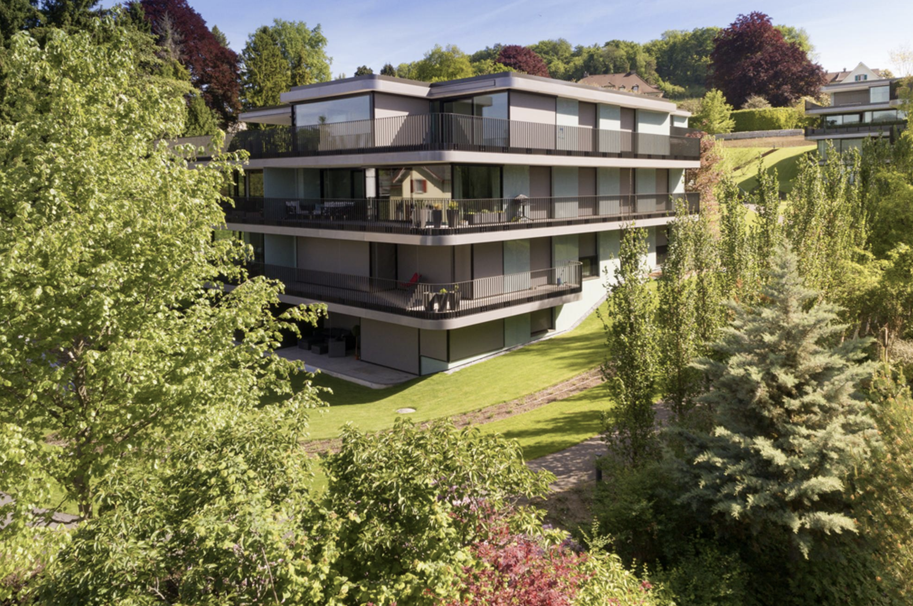 FREIE WOHNUNG IM KREIS 8