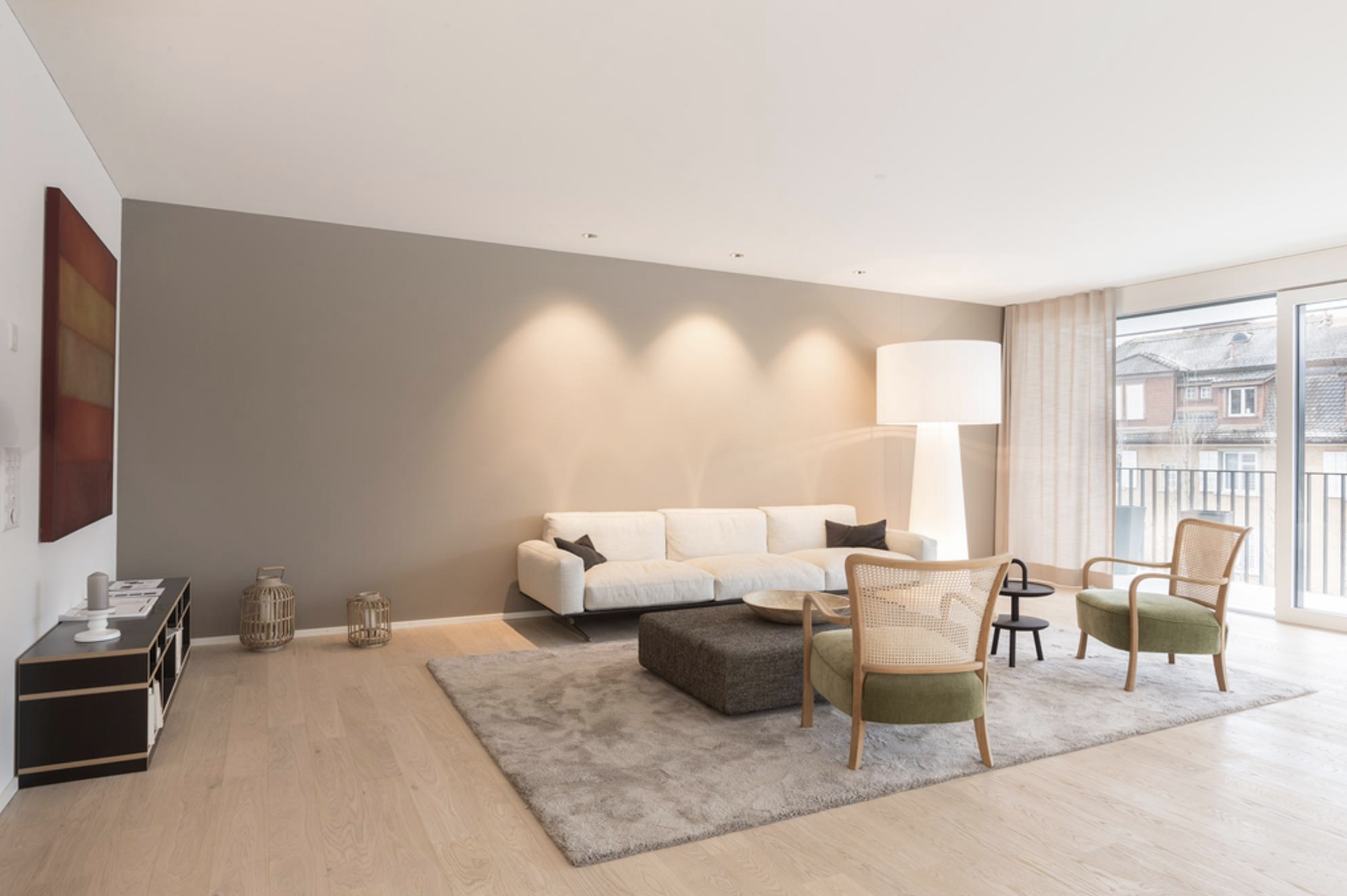 FREIE WOHNUNG IM KREIS 8