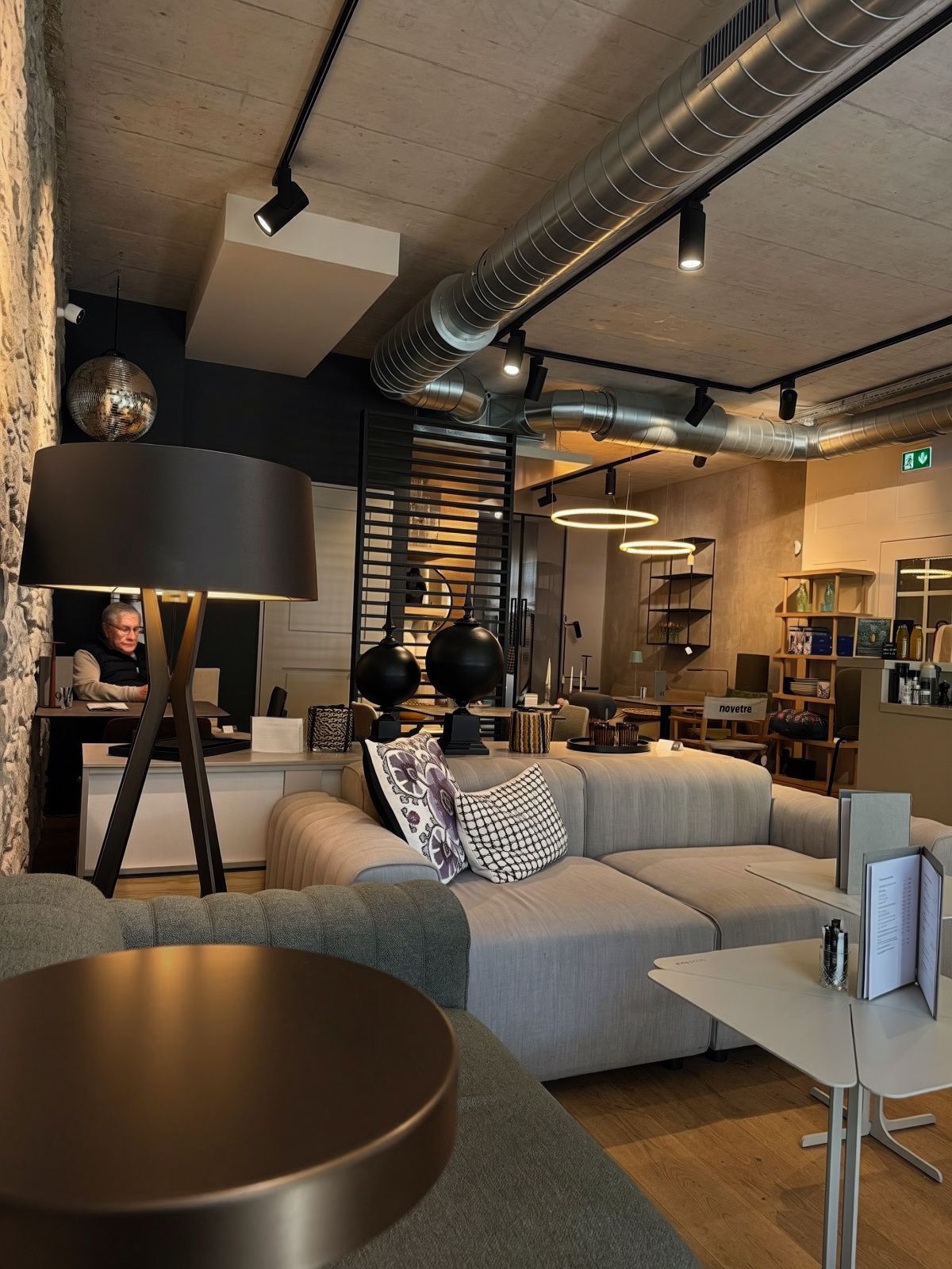 Caff&egrave; 93 Novetre Kreis 8 Seefeld