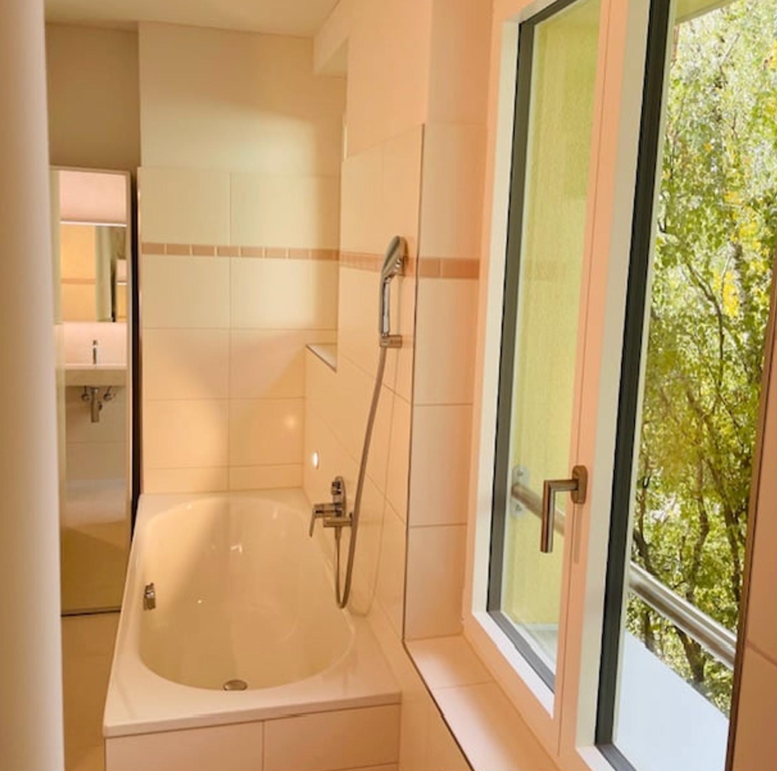 freie wohnung im kreis 8