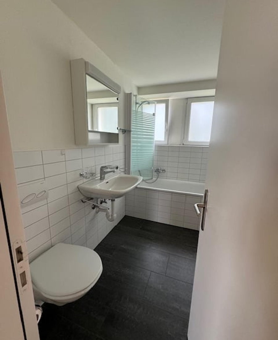 freie wohnung im kreis 8