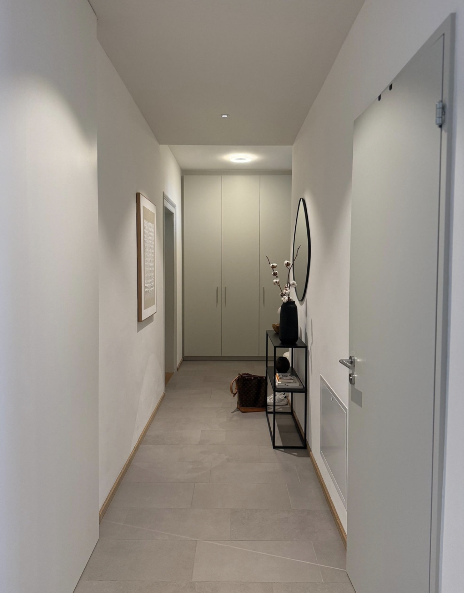 FREIE WOHNUNG IM KREIS 8