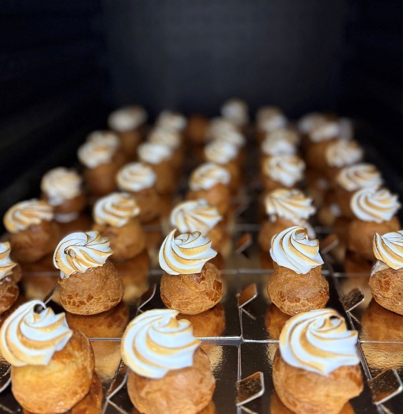 a vie baked goods