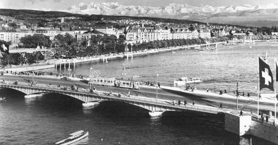 Qaibrücke & Seepromenade