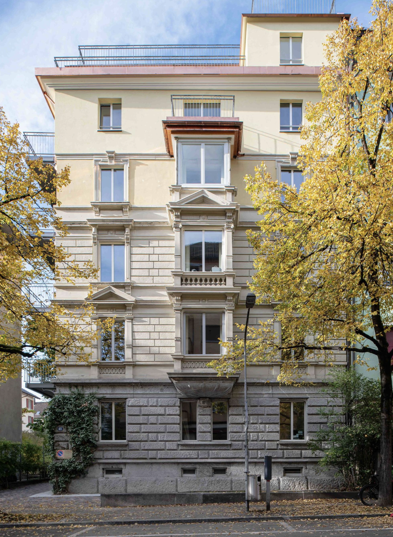 Moderne, helle 4 Zimmer-Wohnung (101 m2) an der Lindenstrasse