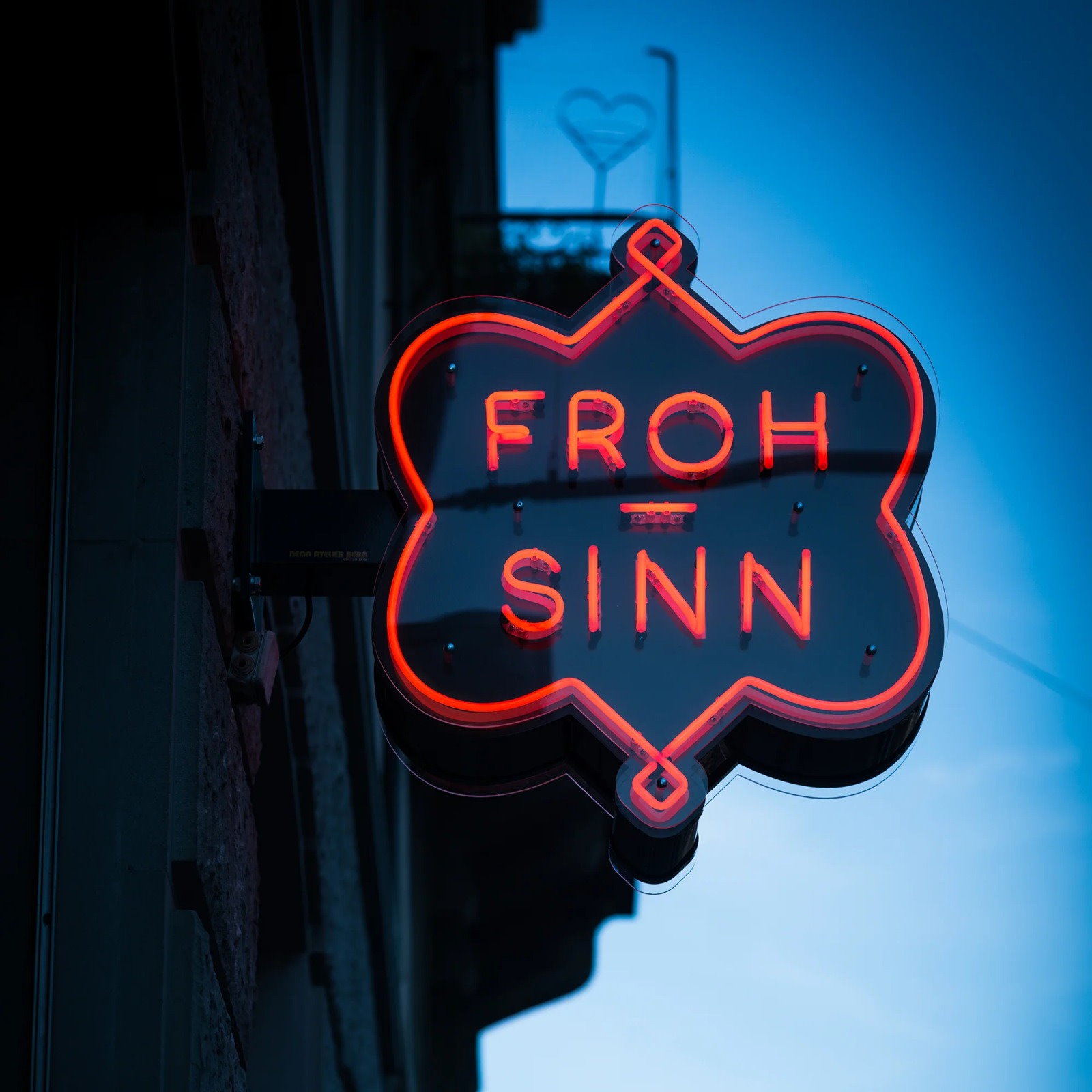 Wenn ein St&uuml;ck Quartiergeschichte weiterzieht: FROHSINN sagt dem Seefeld leise Adieu