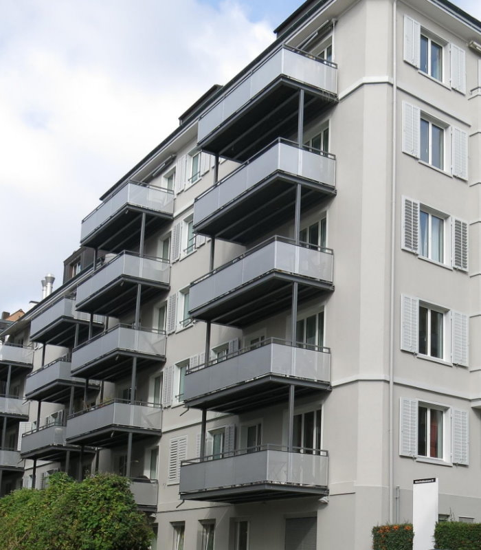 Geräumige 3.5 Zimmer Stadtwohnung (91 m2) mit Balkon Geräumige 3.5 Zimmer Stadtwohnung (91 m2) mit Balkon