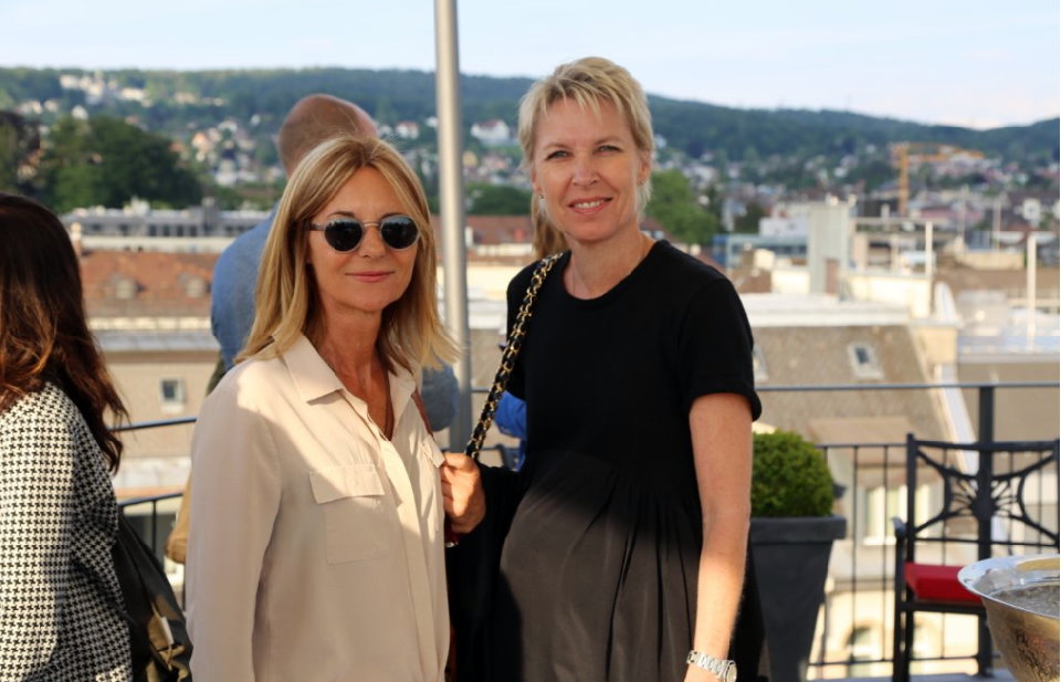 Jacqueline und Karin, Boutique Anderswo