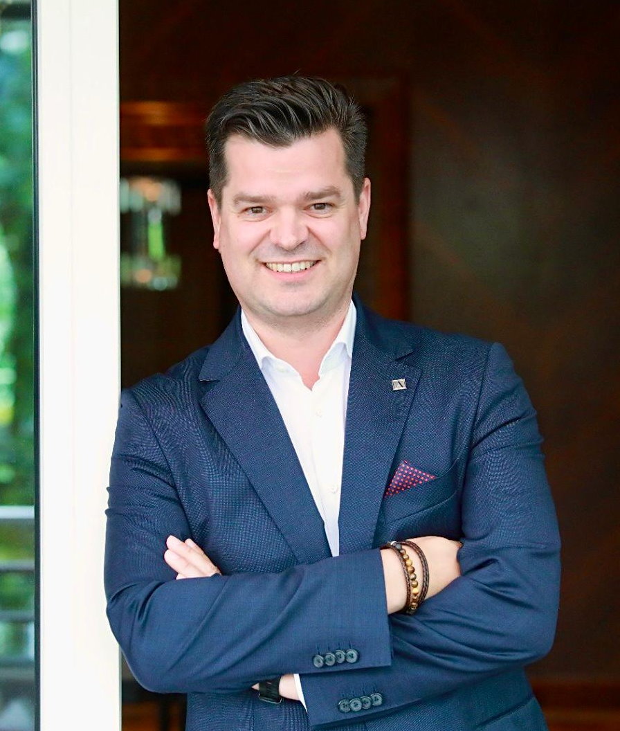  menschen/raphael-pedroncelli.html